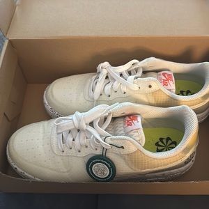 Nike Air Force 1 Crater M2Z2 Women’s 9.5 White/Orange